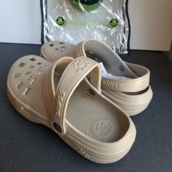 Dawgs Shoes Women's Size 8 38EU Ultrasoft Beach Clogs Tan Colour NWT - Picture 11 of 16